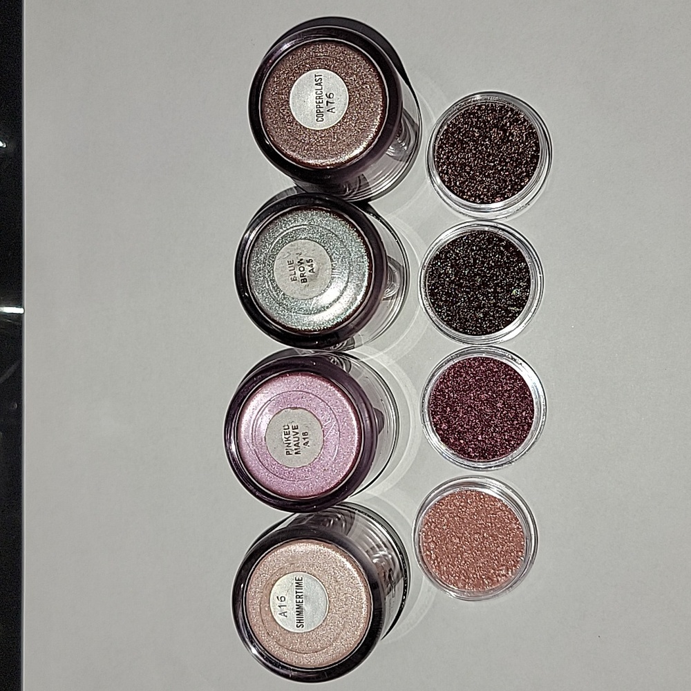 MAC COSMETICS PIGMENT SAMPLE SET - Picture 4 of 4